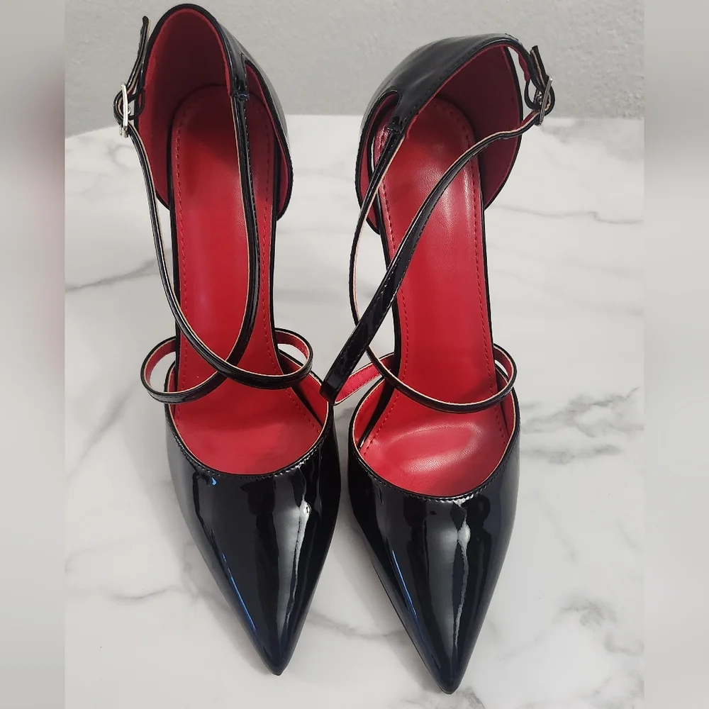 Women Pointed Toe Black Stiletto Heels With Cross-Back Design Size 7 (38) - Picture 4 of 10